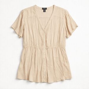 113 Torrid 2 2X Beige Button-Up Blouse